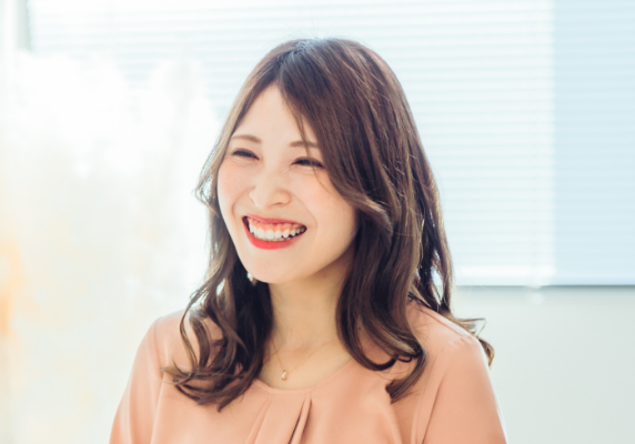 高倉希さん